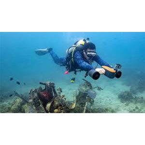اسکوتر برقی RoboSea غواصی همراه با دوربین تصویربرداری RoboSea Underwater Scooter with Camera
